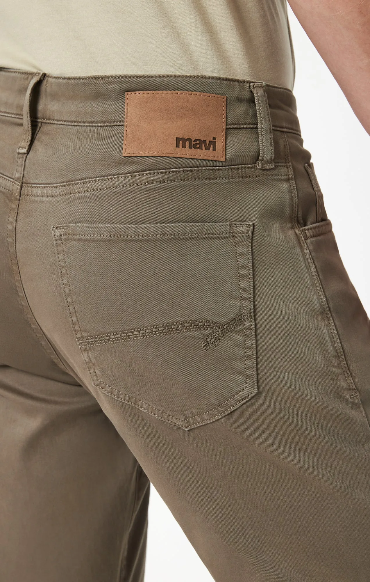 MATT RELAXED STRAIGHT LEG IN OLIVE CASUAL TWILL